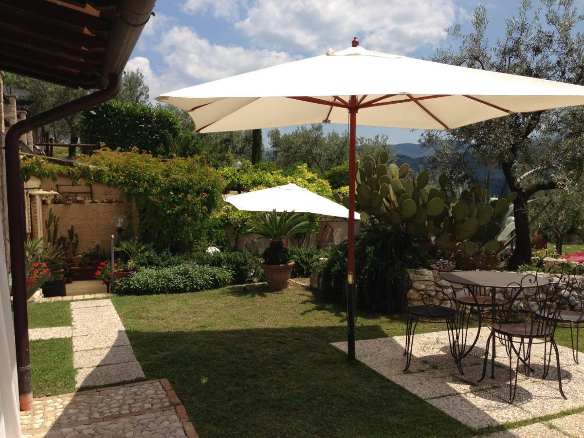 Agriturismo Collerisana สโปเลโต ภายนอก รูปภาพ